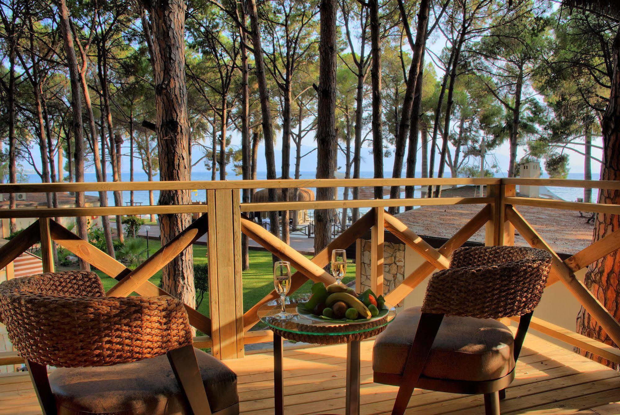 Omer Holiday Resort Kusadasi Exterior photo
